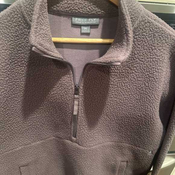 Free Fly - Picture 2 of 11